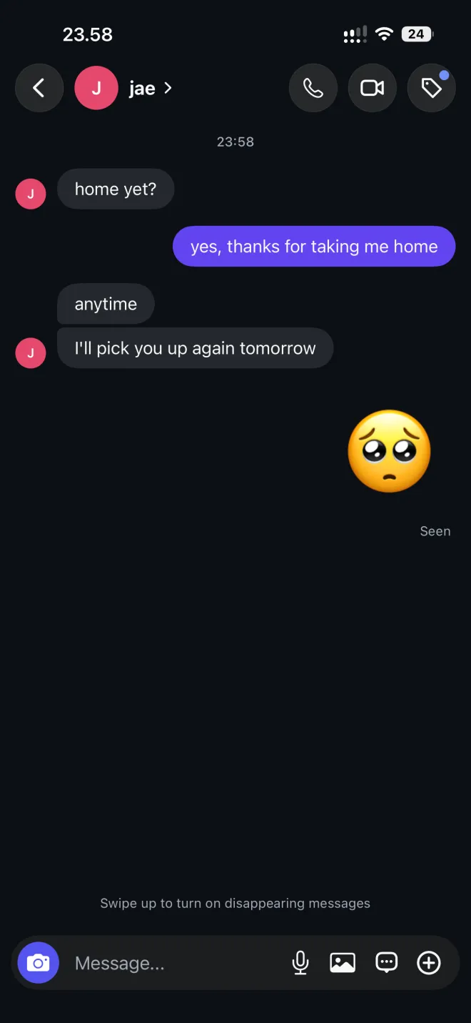 The same chat in an Instagram DM